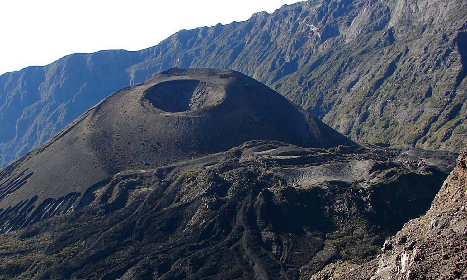 TANZANIA MOUNT MERU